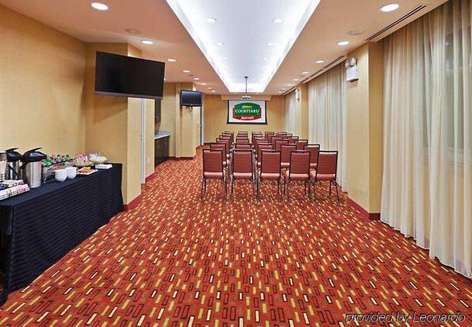 Hotel Courtyard By Marriott Tulsa Downtown Facilités photo