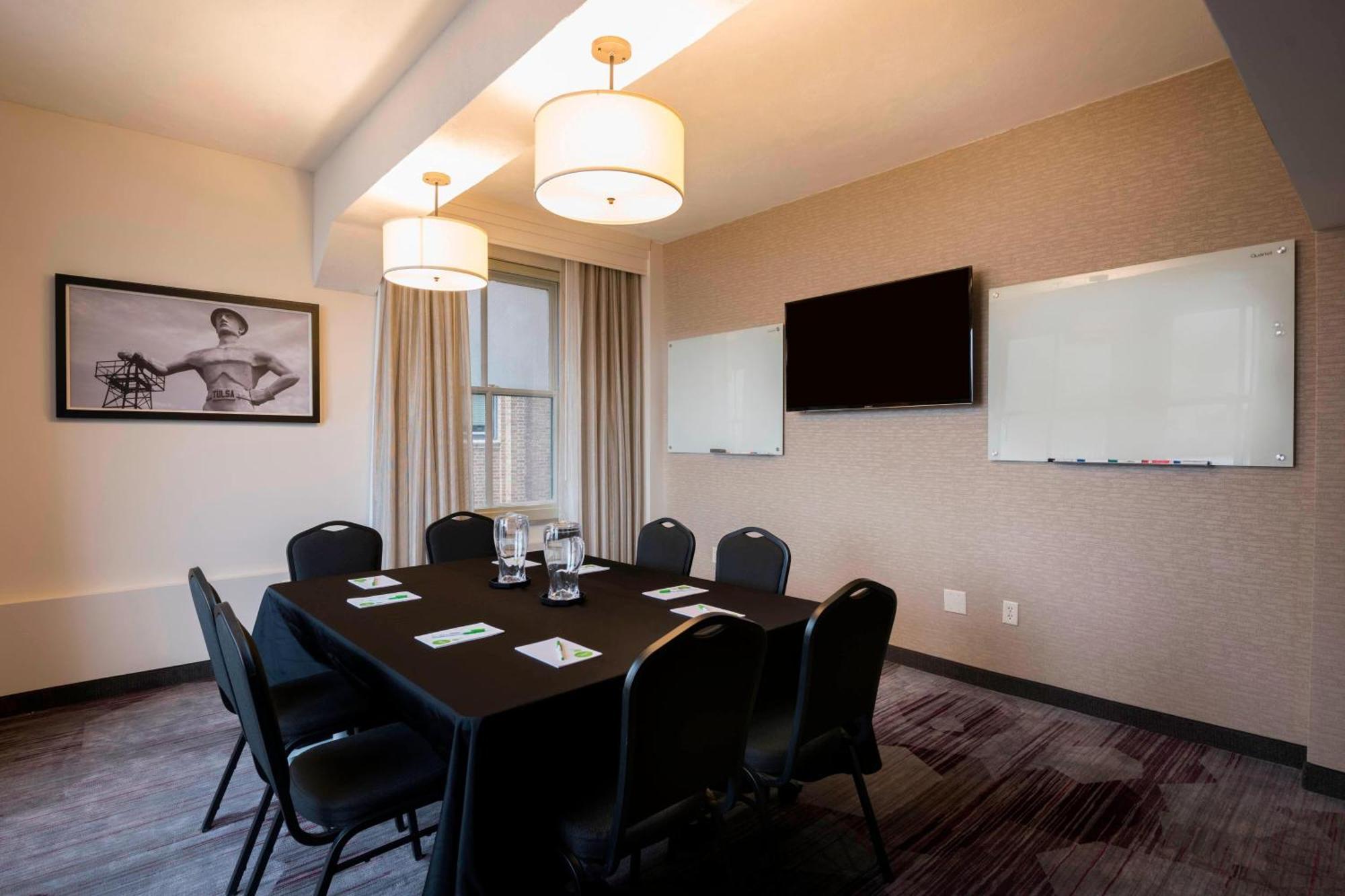 Hotel Courtyard By Marriott Tulsa Downtown Extérieur photo