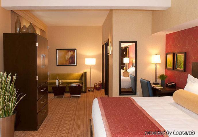 Hotel Courtyard By Marriott Tulsa Downtown Extérieur photo